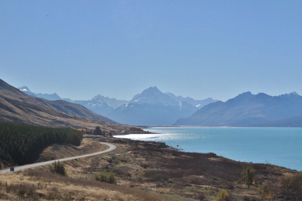 Driving along Lake Pukaki on the way to spending one day in Aoraki/Mount Cook, New Zealand