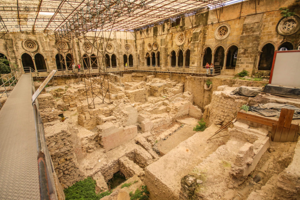 Roman ruins uncovered in the cloisters of Lisbon's cathedral. These ruins are why it's one of my favourite places in Lisbon, Portugal