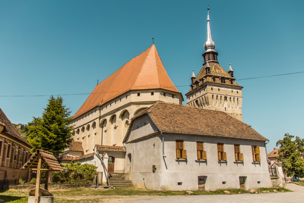 The fortified church of Saschiz, a great day trip during a visit to Sighisoara