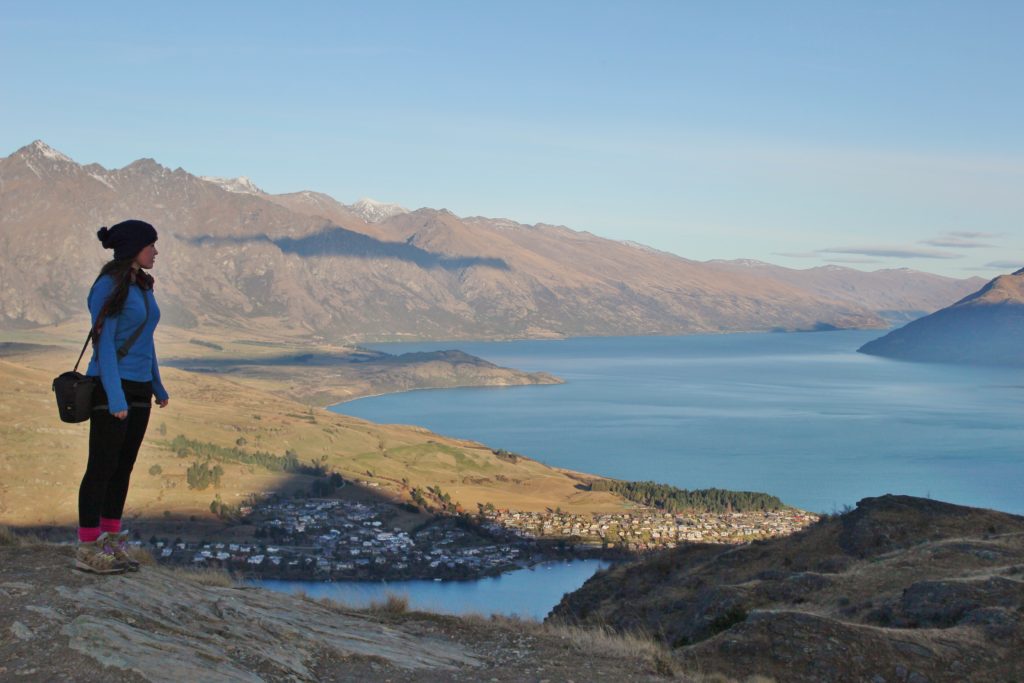The view over Lake Wakatipu in the South Island of New Zealand