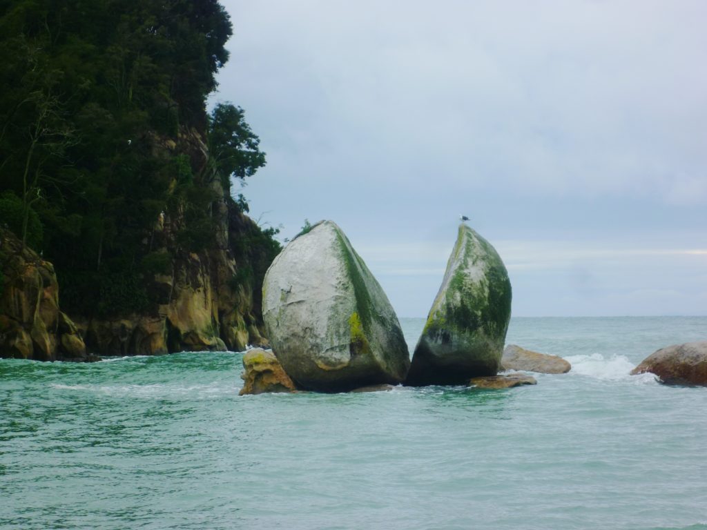 Split Apple Rock in Abel Tasman National Park, New Zealand